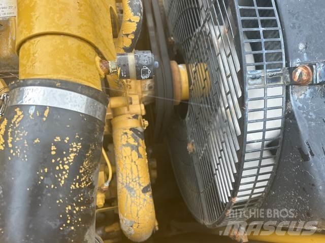 CAT 320L 大型油圧ショベル12t以上（パワーショベル・ユンボ）