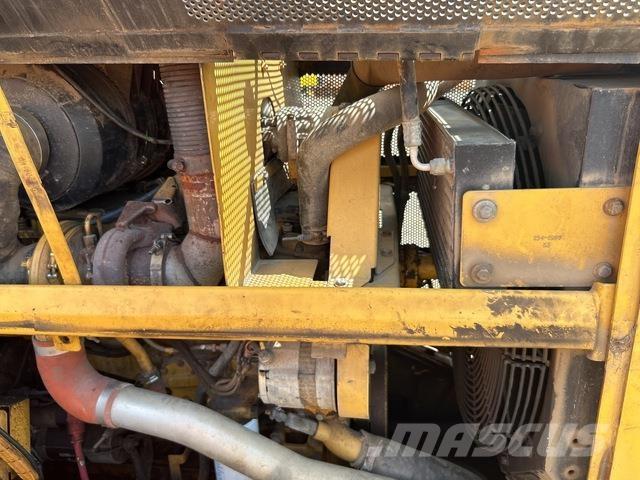 CAT 525C スキッダー