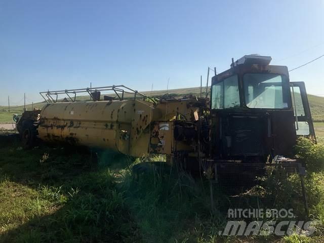 CAT 613C 給水車