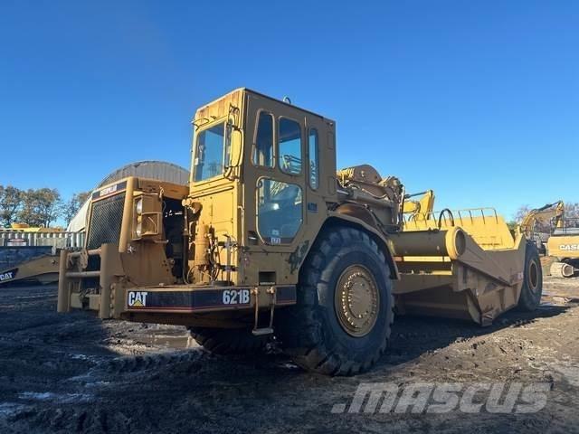 CAT 621B スクレイパー