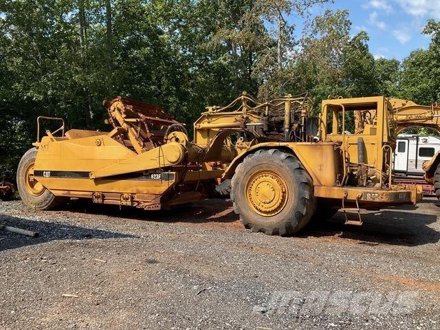 CAT 623F スクレイパー