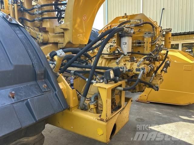 CAT 623k スクレイパー