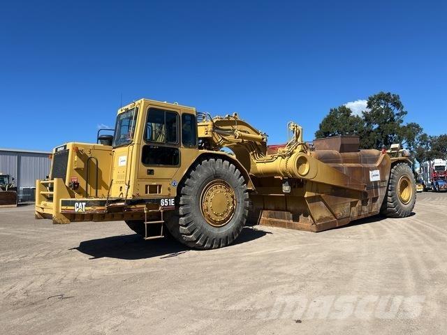 CAT 651E 給水車