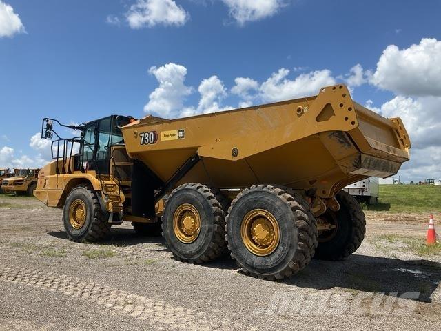 CAT 730 アーティキュレート式ダンプトラック