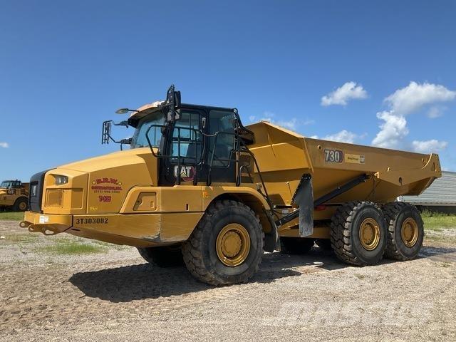 CAT 730 アーティキュレート式ダンプトラック