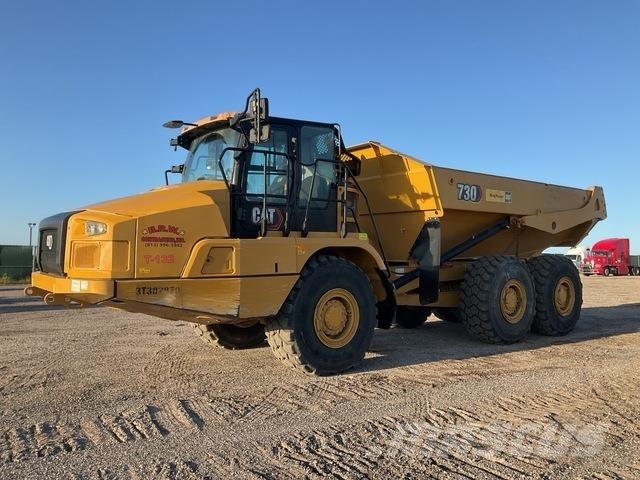 CAT 730 アーティキュレート式ダンプトラック