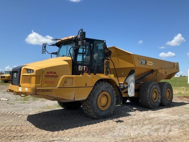 CAT 730 アーティキュレート式ダンプトラック