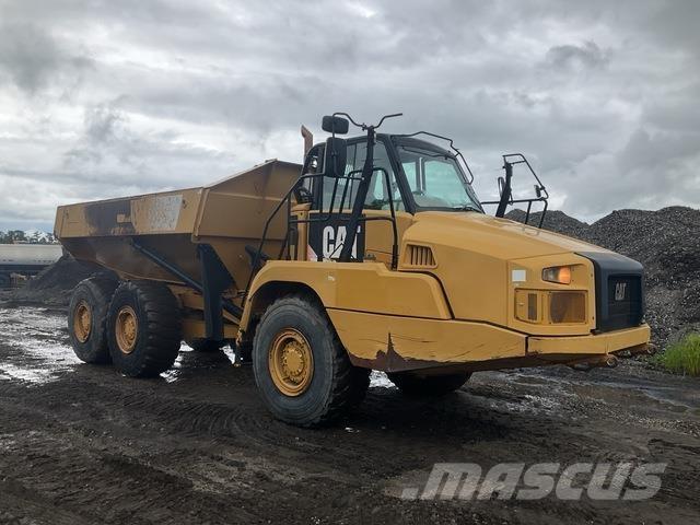 CAT 730C アーティキュレート式ダンプトラック