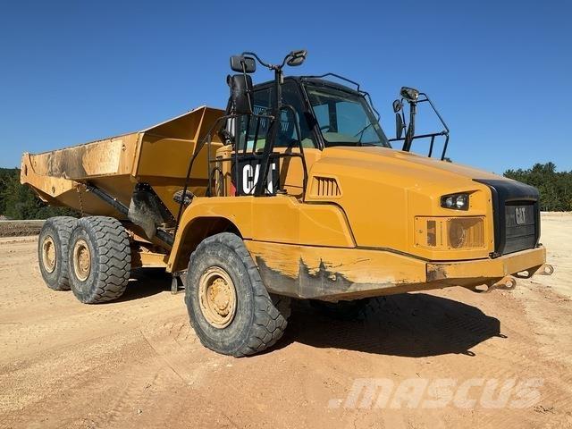 CAT 730C2 アーティキュレート式ダンプトラック