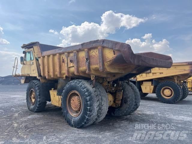 CAT 769C アーティキュレート式ダンプトラック