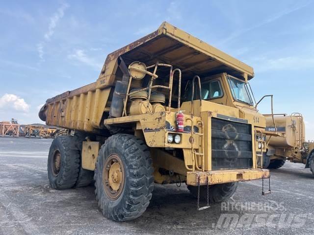 CAT 769C アーティキュレート式ダンプトラック