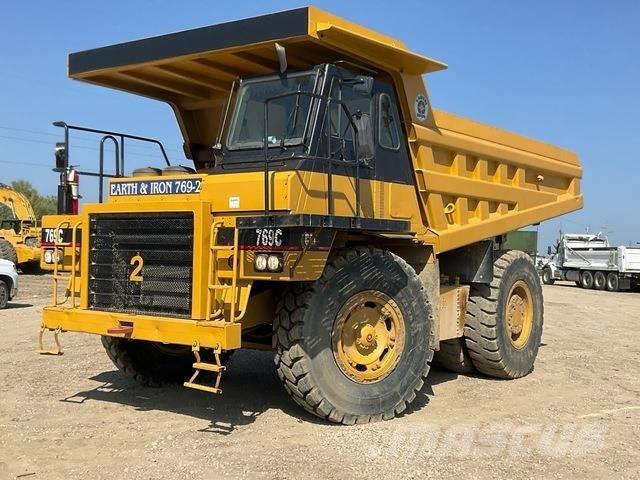 CAT 769C アーティキュレート式ダンプトラック