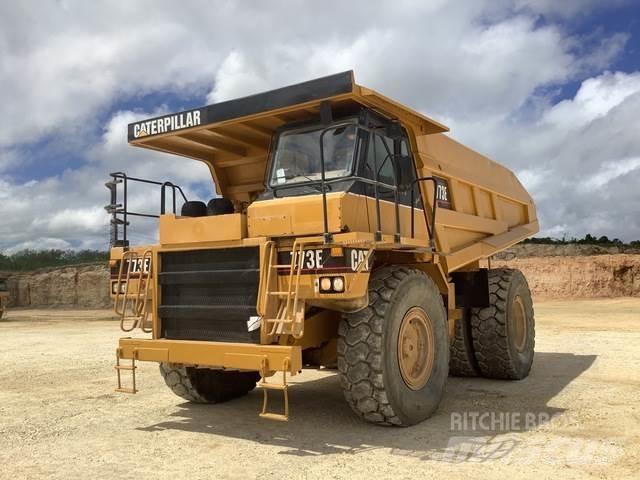 CAT 773E アーティキュレート式ダンプトラック