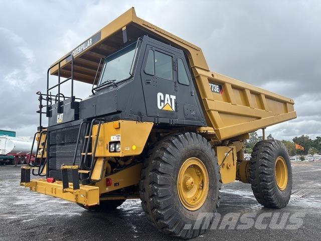 CAT 773E アーティキュレート式ダンプトラック