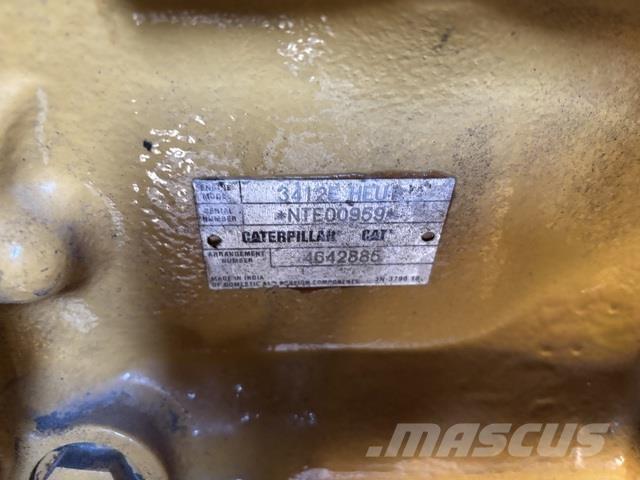 CAT 773E アーティキュレート式ダンプトラック