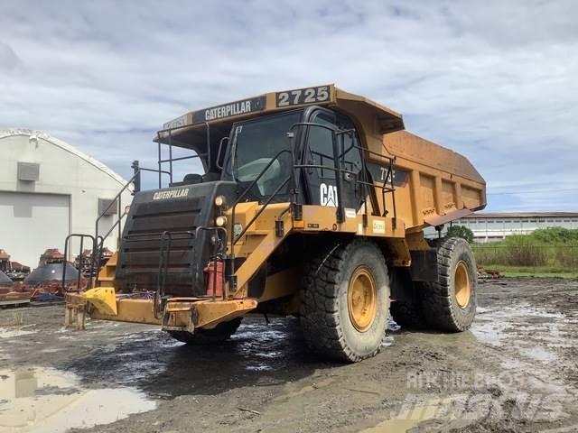 CAT 773F アーティキュレート式ダンプトラック