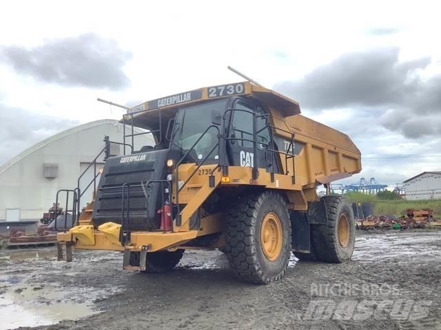 CAT 773F アーティキュレート式ダンプトラック