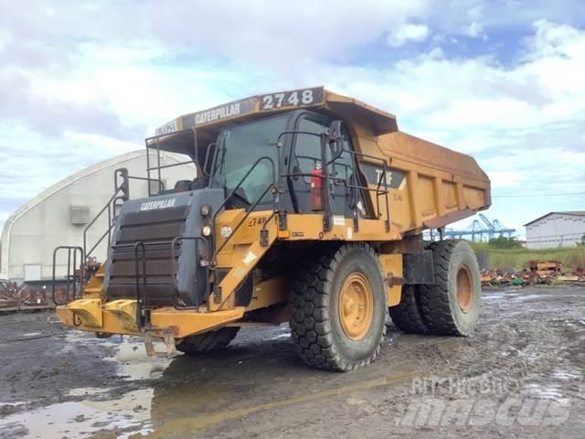 CAT 773F アーティキュレート式ダンプトラック