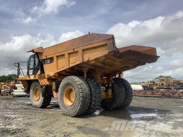 CAT 773F アーティキュレート式ダンプトラック