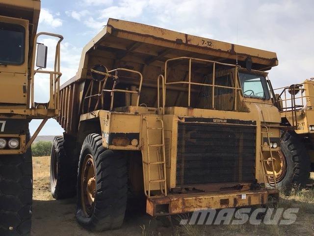 CAT 777 アーティキュレート式ダンプトラック
