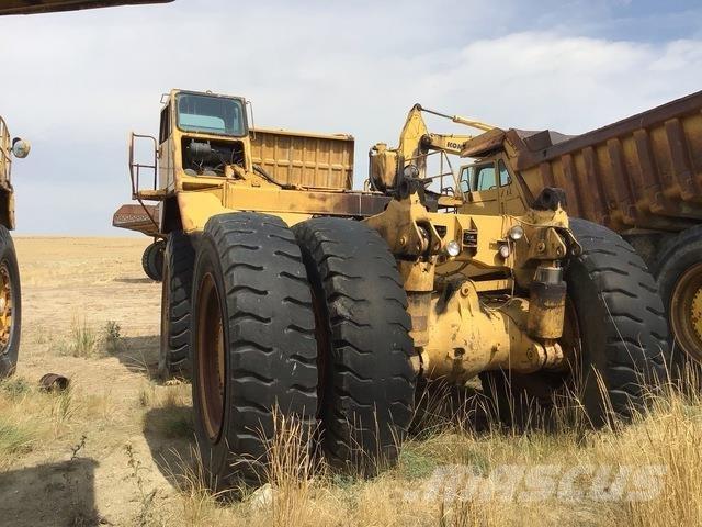 CAT 777 アーティキュレート式ダンプトラック