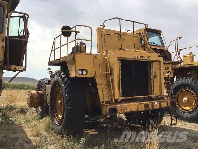 CAT 777 アーティキュレート式ダンプトラック