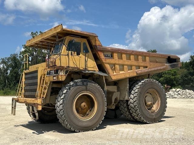 CAT 777C アーティキュレート式ダンプトラック