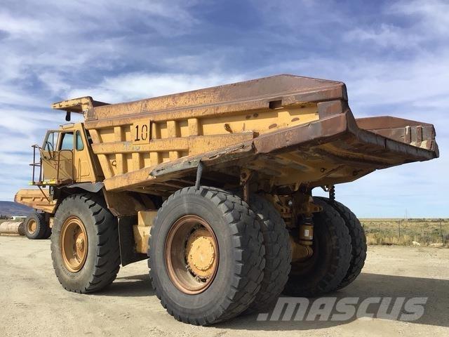CAT 777C アーティキュレート式ダンプトラック