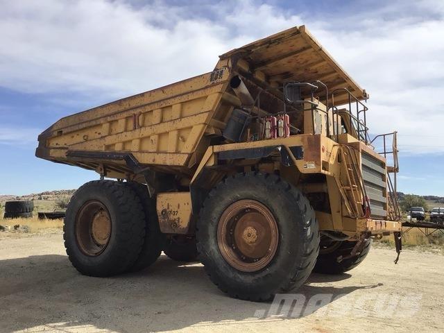 CAT 777C アーティキュレート式ダンプトラック