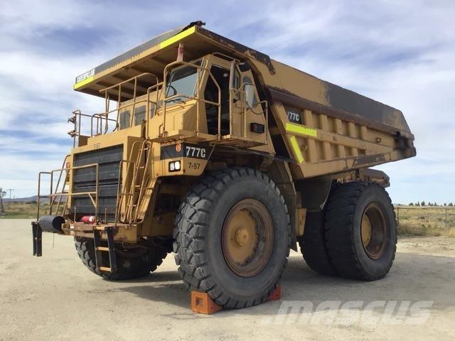 CAT 777C アーティキュレート式ダンプトラック