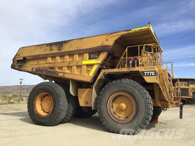 CAT 777C アーティキュレート式ダンプトラック