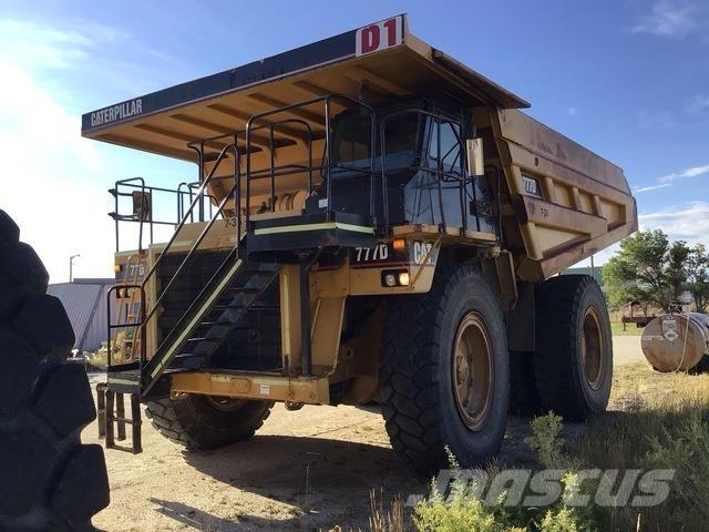 CAT 777D アーティキュレート式ダンプトラック