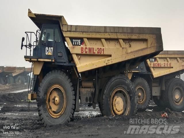CAT 777E アーティキュレート式ダンプトラック
