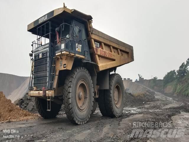 CAT 777E アーティキュレート式ダンプトラック