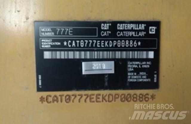 CAT 777E アーティキュレート式ダンプトラック