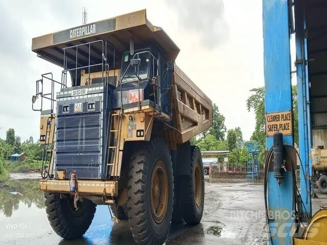 CAT 777E アーティキュレート式ダンプトラック