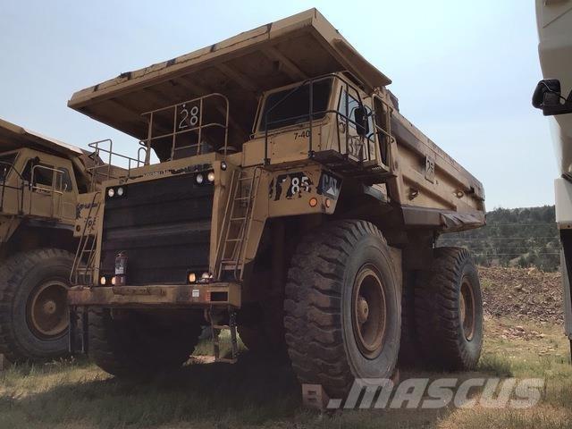 CAT 785 アーティキュレート式ダンプトラック