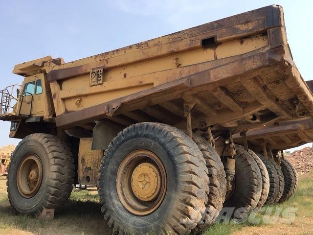 CAT 785 アーティキュレート式ダンプトラック