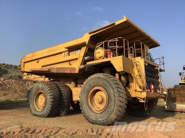 CAT 785 アーティキュレート式ダンプトラック