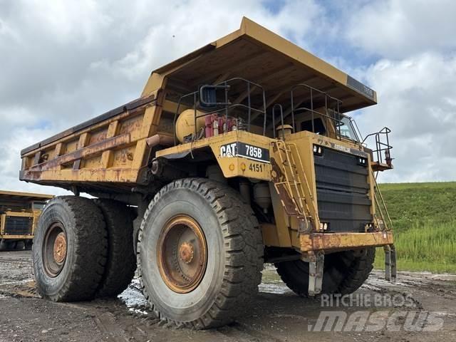 CAT 785B アーティキュレート式ダンプトラック