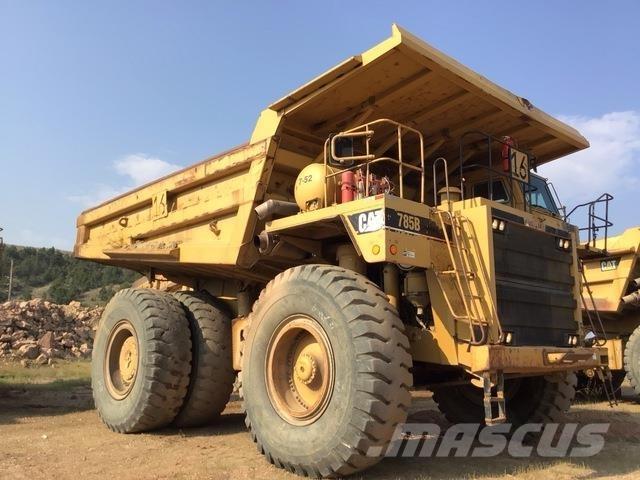 CAT 785B アーティキュレート式ダンプトラック