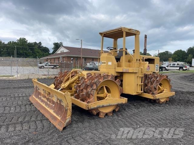 CAT 815 ソイルコンパクター