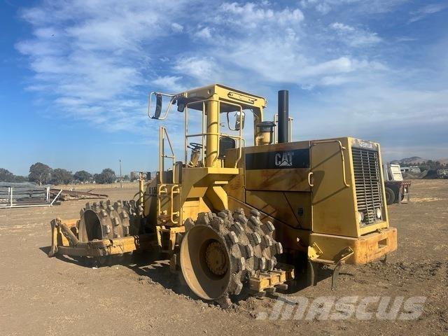 CAT 815B ソイルコンパクター