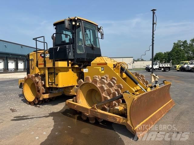 CAT 815K ソイルコンパクター