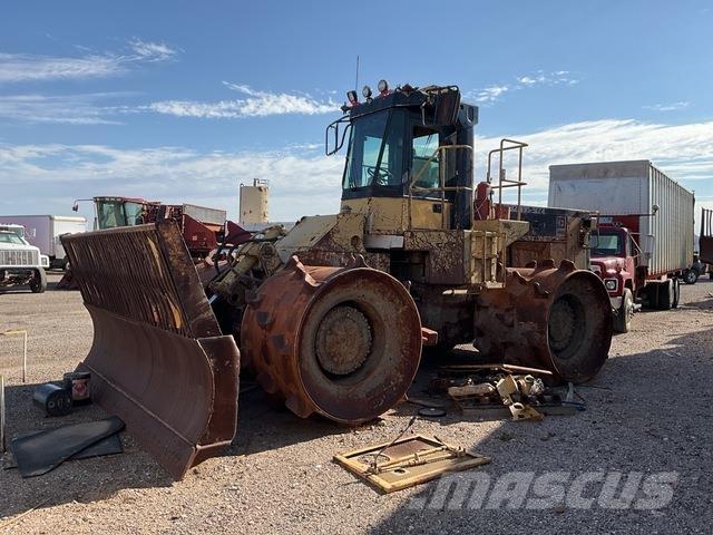 CAT 826C ソイルコンパクター