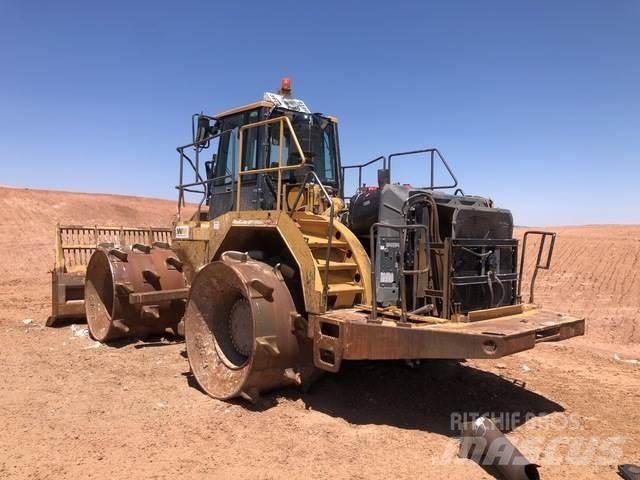 CAT 826G ソイルコンパクター