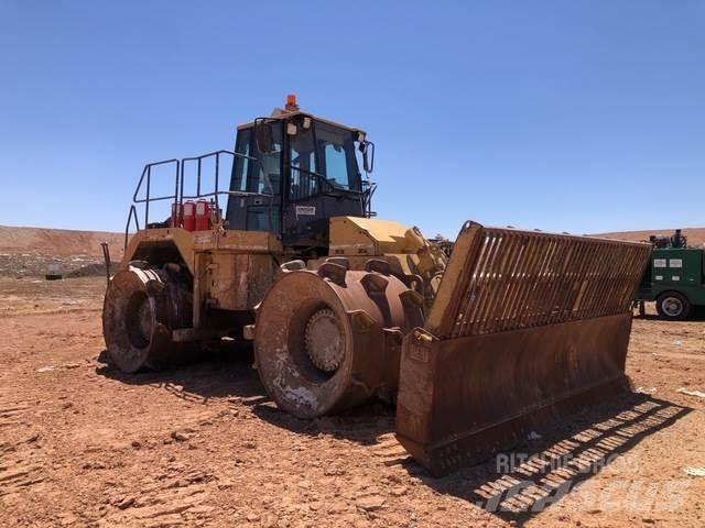 CAT 826G ソイルコンパクター