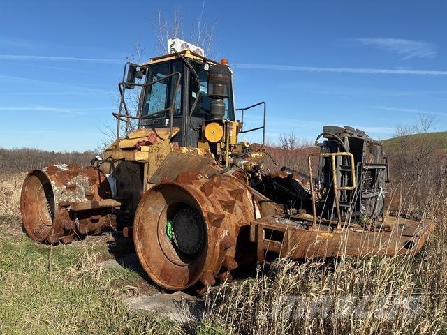 CAT 826G ソイルコンパクター