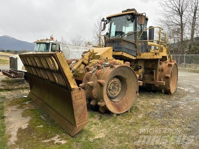 CAT 826H ソイルコンパクター