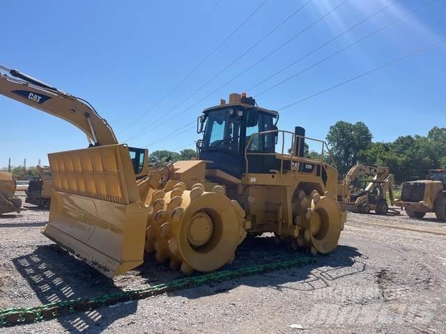 CAT 826H ソイルコンパクター